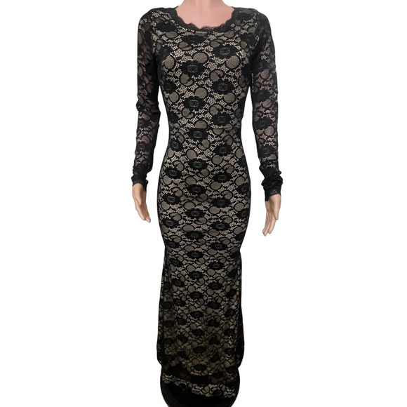 Windsor whimsigoth,‎ dark romantic, elegant long black lace gown, SZ. Small 2-4 - Picture 1 of 16